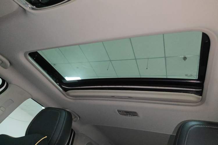 Used JMC Yusheng S350 2020 2.0T Automatic All-Wheel Drive Gasoline Comfort Edition Headliner