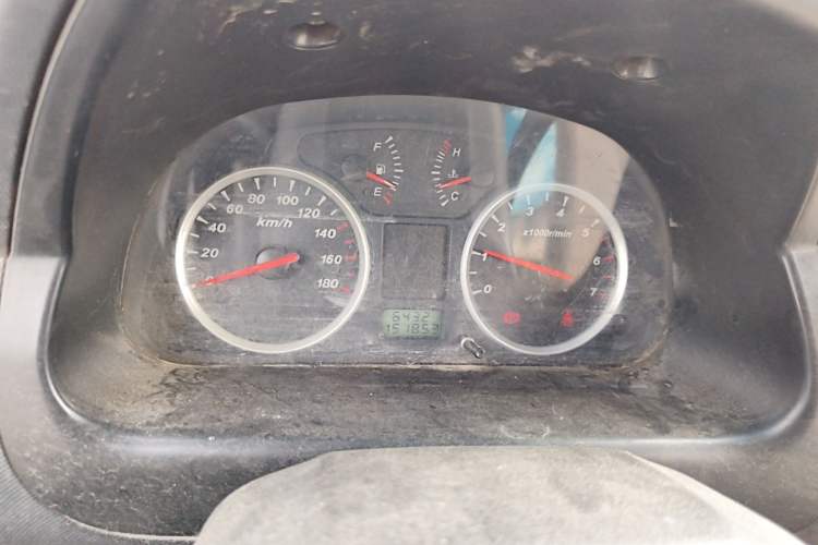 Used Dongfeng Xiaokang V29 2012 1.2L Standard Version
