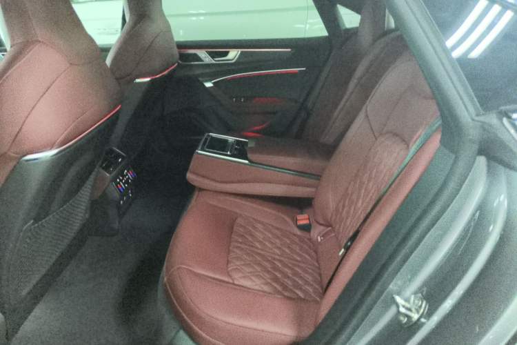 Used Audi A7L 2022 55 TFSI quattro S-line Zhiyuan Edition Obsidian Black Package