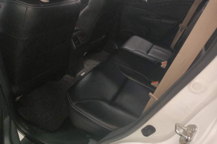 Used Honda CR-V 2016 2.0L two-wheel drive Urban Edition