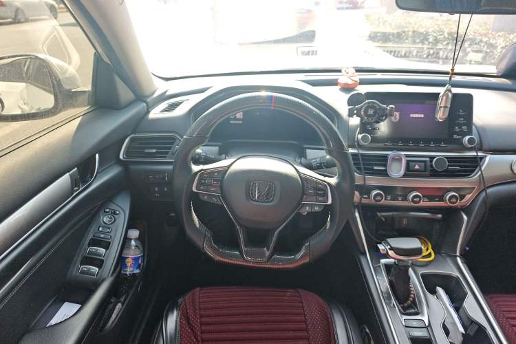 Used Honda Accord 2018 260TURBO Luxury Edition China V Emission Standard Steering Wheel