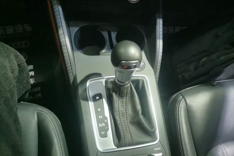 Used Audi Q2L 2022 35 TFSI Advanced Style Edition Gear Lever