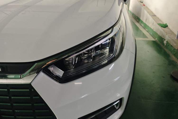 Used BYD Yuan New Energy 2019 EV360 Smart Connect Enjoyment Model Left Front Headlight