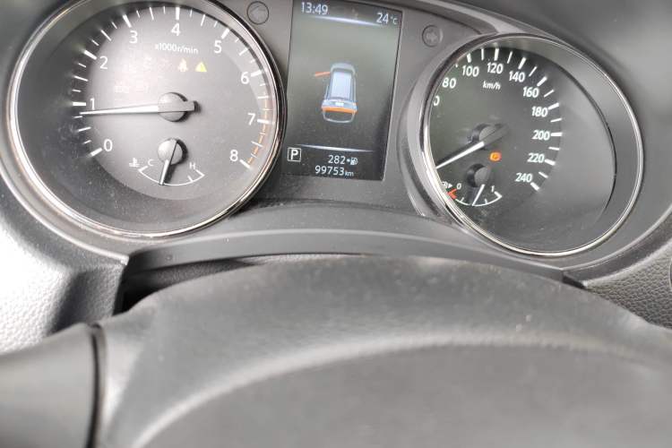 Used Nissan X-Trail 2019 2.0L CVT SmartConnect 7-Seater Comfort Edition 2WD Odometer Close Up