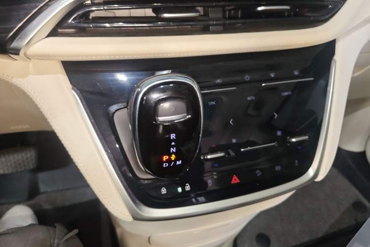 Used Buick GL8 2020 Avenir Avia 7-Seater Deluxe Edition Gear Lever