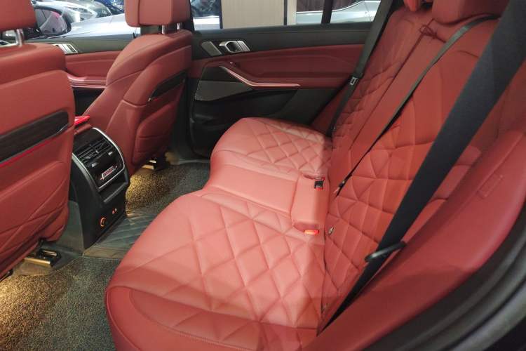 Used BMW X5 2022 Restyled xDrive 40Li M Sport Package
