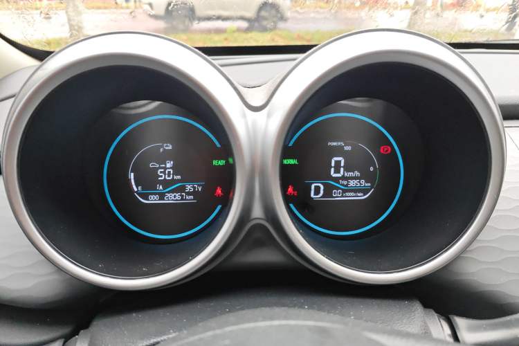 Used ORA Black Cat 2022 301km "Cute Pet" Version – Lithium Iron Phosphate Instrument Cluster