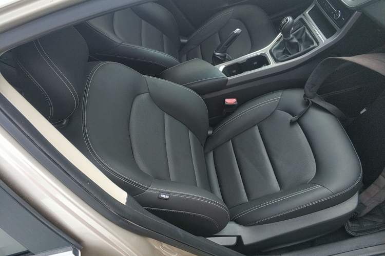 Used Geely Auto Emgrand GL 2017 1.8L Manual Elite Model Right Front Seat