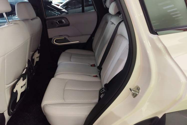 Used Formula Leopard Titanium 3 2025 501 km Range Rear-Wheel Drive Intelligent Driving Max Edition
