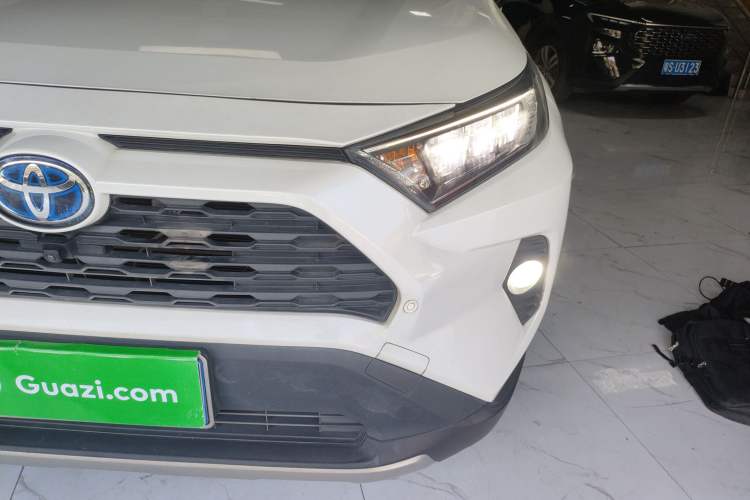 Used Toyota RAV4 2021 Dual-Engine 2.5L E-CVT Four-Wheel Drive Elite PLUS Edition
