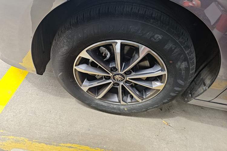 Used BYD Qin PLUS 2024 HONOR Edition DM-i 55KM Leading Model
