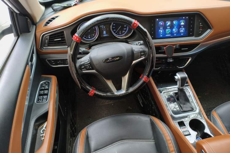 Used Zotye T300 2017 1.5T CVT Luxury Model
