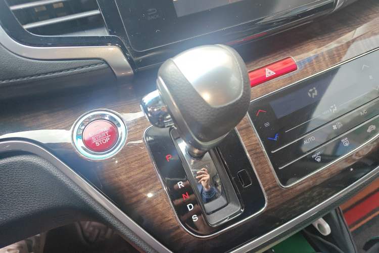 Used Honda Odyssey 2015 2.4L Smart Edition