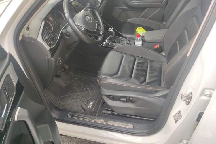 Used Volkswagen Tayron 2019 330TSI Two-Wheel Drive Luxury Model China VI Standard Driver Seat