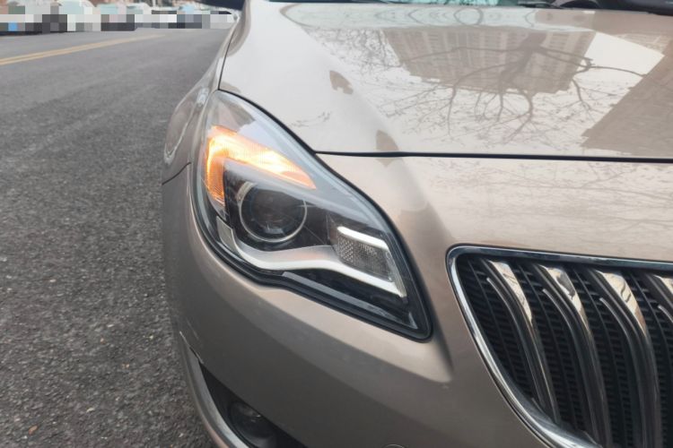 Used Buick Regal 2015 2.0L Leading Fashion Edition