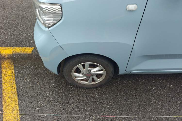 Used Wuling Hongguang MINIEV 2020 Enjoyment Model Lithium Iron Phosphate Left Front Wheel Hub