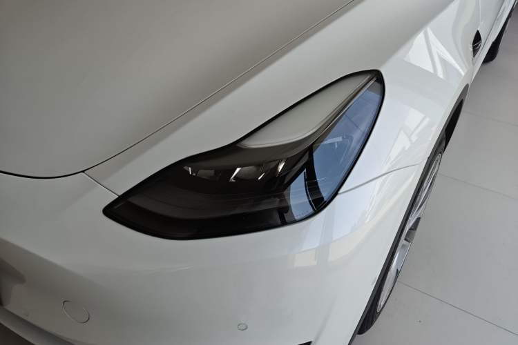 Used Tesla Model Y 2022 Rear-Wheel-Drive Version