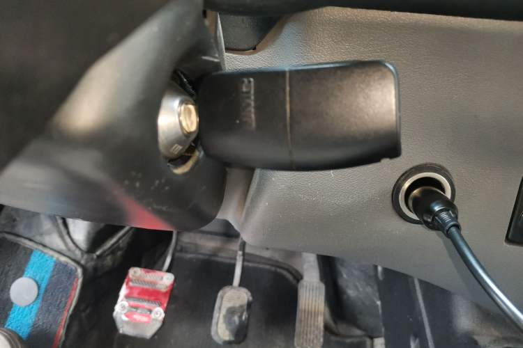 Used JMC Transit 2017 2.8T Commercial Version Short Wheelbase Low-Roof 6/7/8-Seater JX493 Vehicle Key