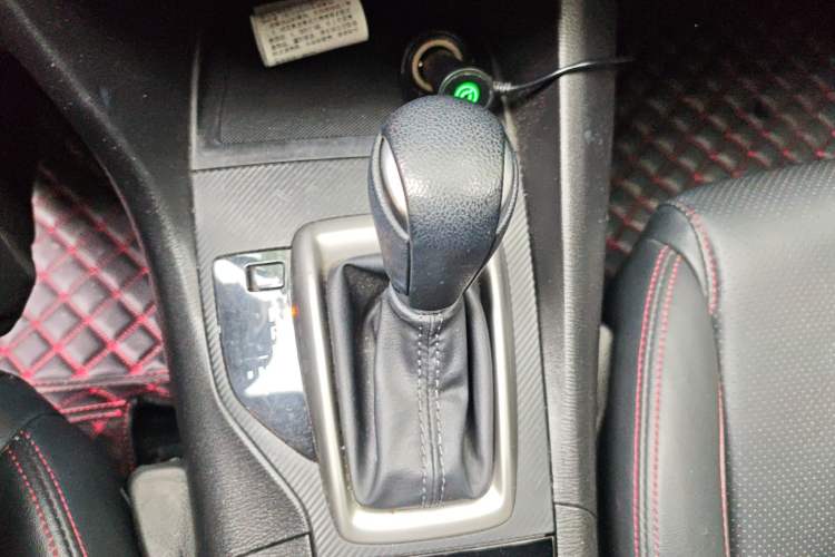 Used Mazda 3 Axela 2017 Sedan 1.5L Automatic Comfort Model Emission Standard China V Gear Lever