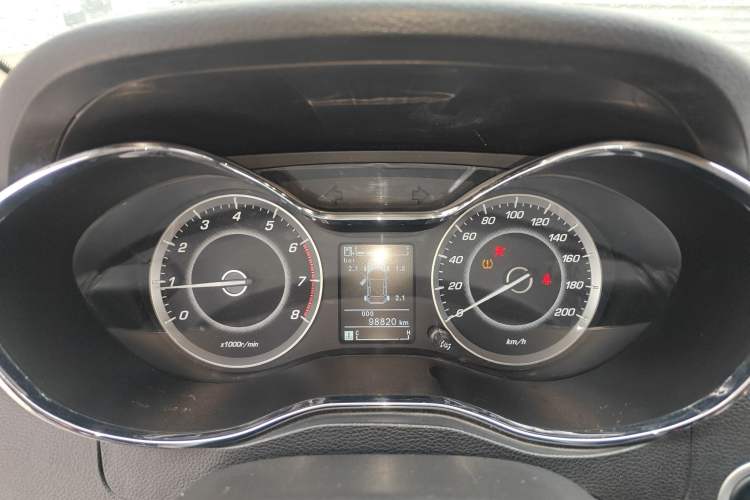 Used Baojun 560 2015 1.8L manual luxury version