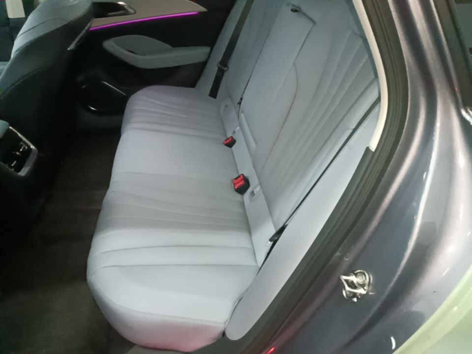 Hongqi H5 PHEV 2025 170 Super Hybrid Version — снимка 20