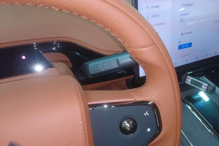 Used Hyptec HT 2025 670 Pro Gear Lever