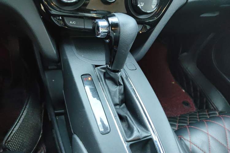 Used Honda XR-V 2015 1.5L LXi CVT Classic Edition
