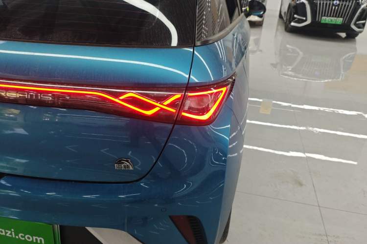 Used BYD Dolphin 2021 405 km Fashion Edition
