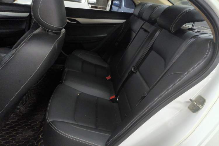 Used Geely Auto Emgrand 2018 1.5L Manual Upward Connect Edition
