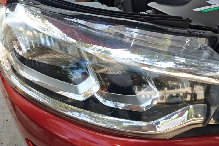 Used Citroen C3-XR 2015 1.6L Automatic Fashion Model Right Front Headlight