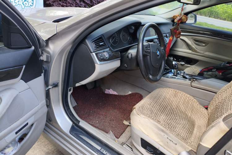 Used BMW 5 Series 2012 530Li Leading Model Driver Seat