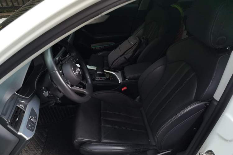 Used Audi A4L 2020 40 TFSI Luxury Dynamic Model