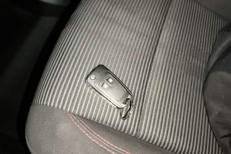 Used Buick Encore 2017 18T Automatic Two-Wheel Drive Urban Leading Model