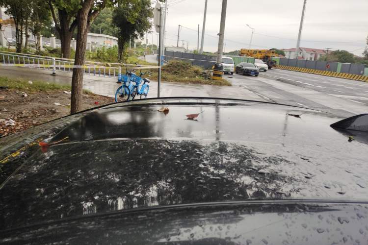 Used Buick VELITE 5 2017 Urban Extended-Range Model Roof