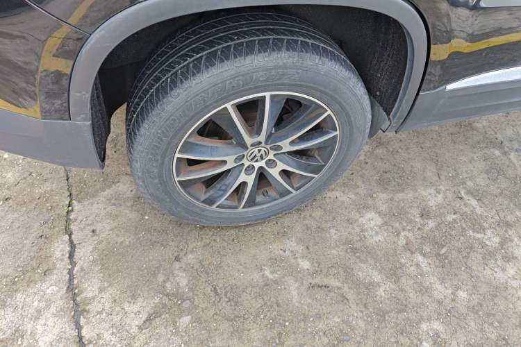 Used Volkswagen Tiguan 2015 1.8TSI Automatic Two-Wheel Drive Luxury Model Right Rear Wheel Hub