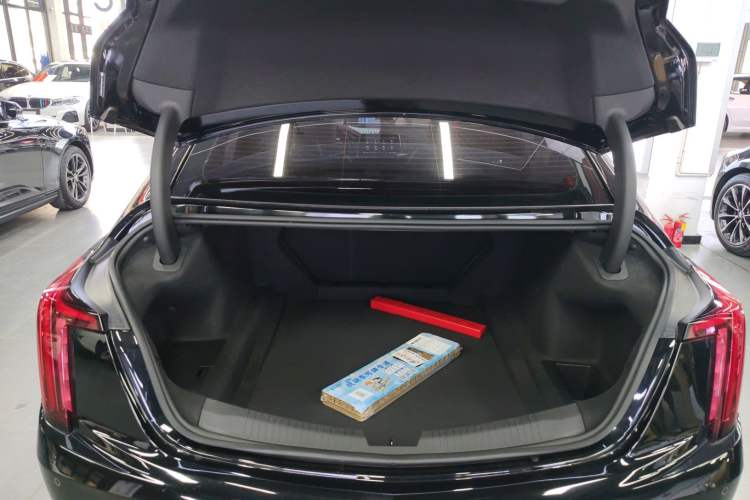 Used Cadillac CT5 2023 28T Luxury Edition (Standard Version) Trunk