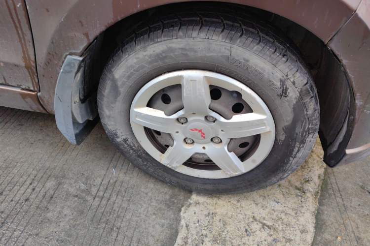 Used Wuling Hongguang 2015 1.5L S Basic Version China V Standard
