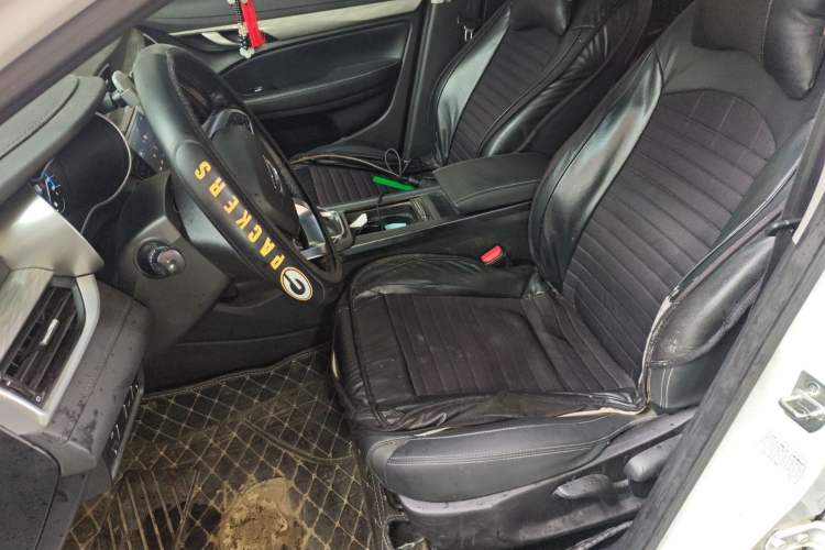 Used Geely Auto Emgrand 2019 Leading Edition 1.5L CVT Luxury Model China VI Standard Left Front Seat