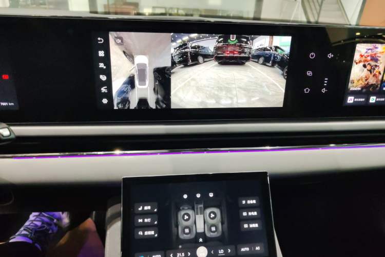 Used VOYAH PASSION 2024 PHEV Four-Wheel Drive Ultra-Long Range Flagship Model
