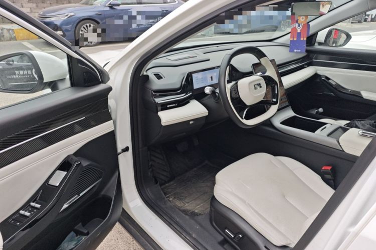 Used Geely Galaxy L6 2024 125km Creative Edition Interior 3