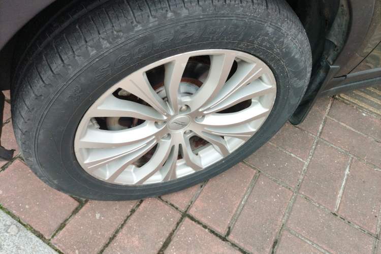 Used Land X7 2015 2.0T Panoramic Prestige Edition
