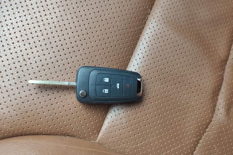 Used Buick Regal 2011 2.0L Comfort Edition Vehicle Key