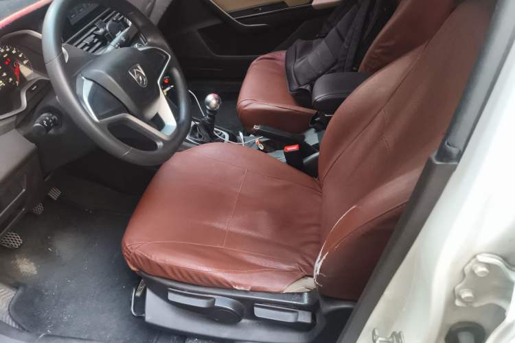 Used Baojun 310W 2017 1.5L Manual Comfort Version China V
