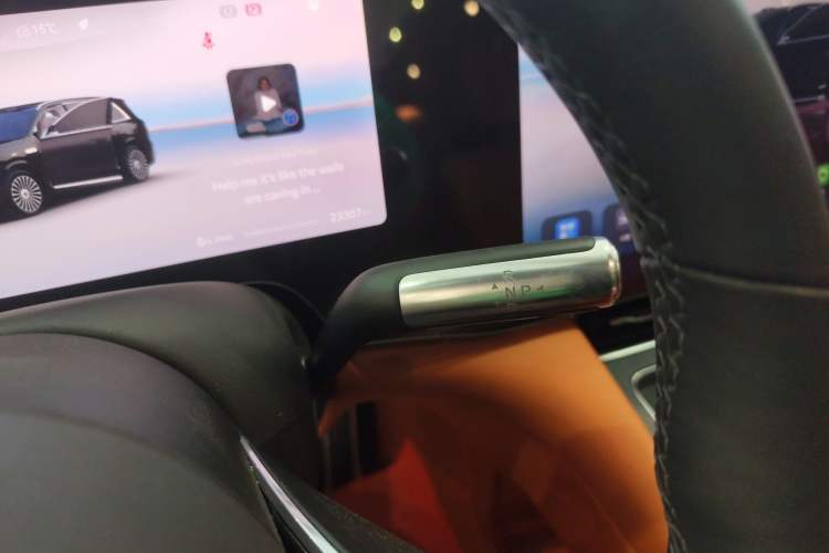 Used Hima AITO M8 2025 Extended-Range Max+ Version 53.4 kWh 6-Seater Edition
