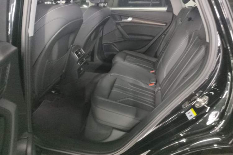 Used Audi Q5L 2022 Updated 45T Luxury Dynamic Version
