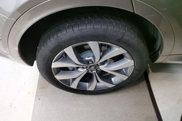 Used Land Rover Discovery Sport 2025 249 PS Performance Tech Edition
