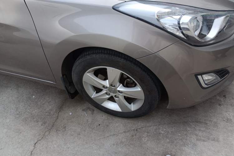 Used Hyundai Elantra (5th Generation / Langdong) 2012 1.6L Manual Leading Model