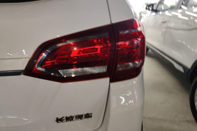 Used Haval H6 2018 Red-Label Sport Version 1.5T Manual Two-Wheel Drive Elite Model
