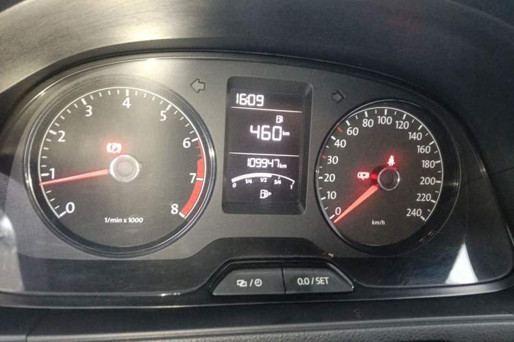 Used Volkswagen Lavida 2013 Revised Classic 1.6L Manual Fashion Edition Instrument Cluster