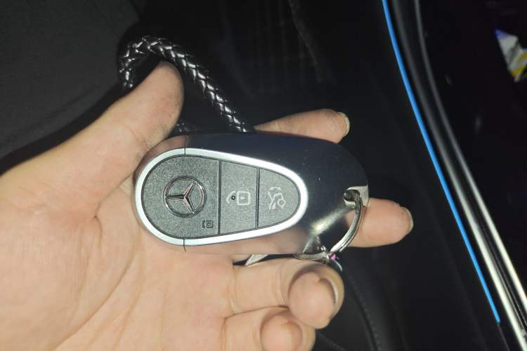 Used Mercedes-Benz C-Class 2022 Restyled C 260 L Sport Edition Vehicle Key